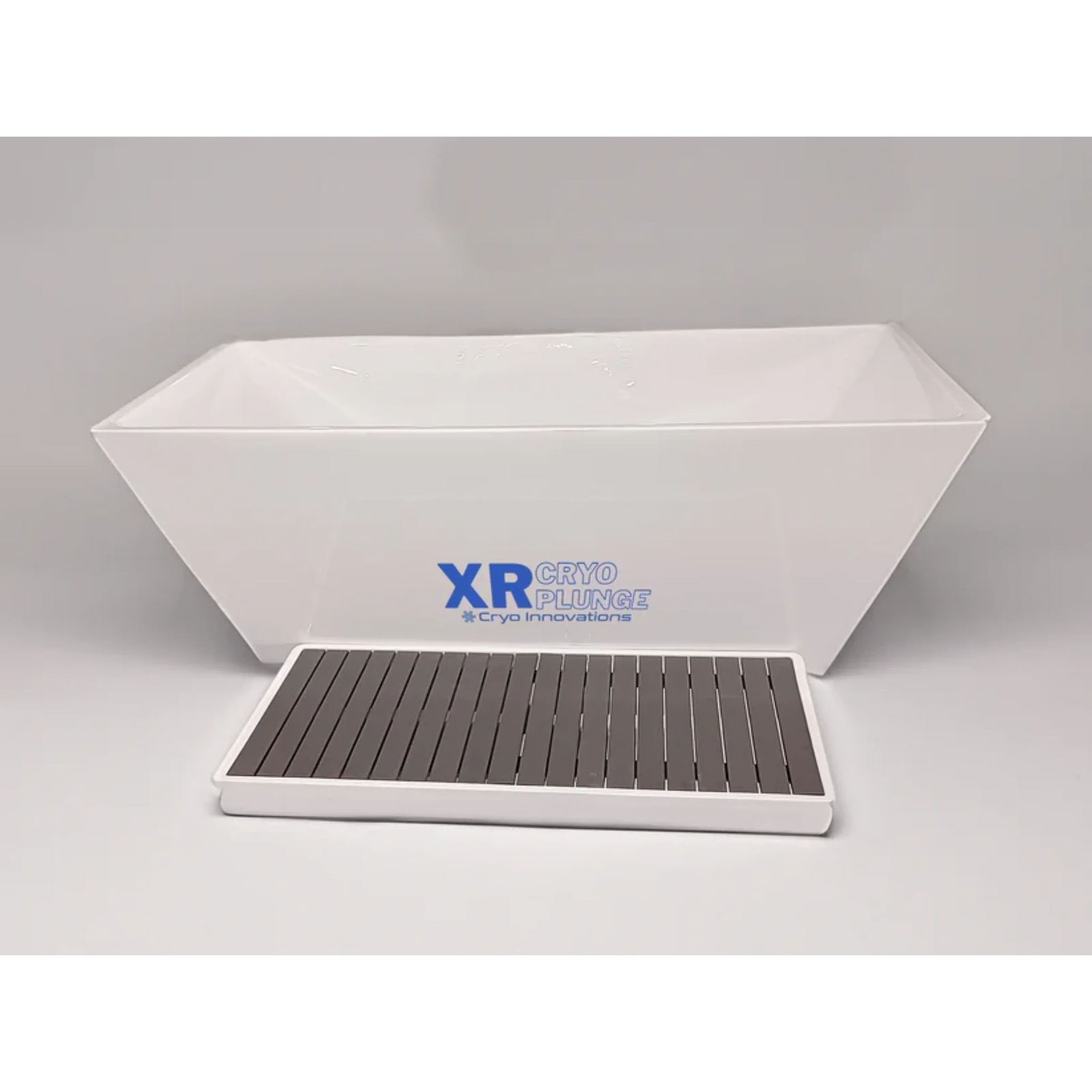 Cryo Innovations XR Cryo Plunge acrylic tub, front view, with the optional wet basin