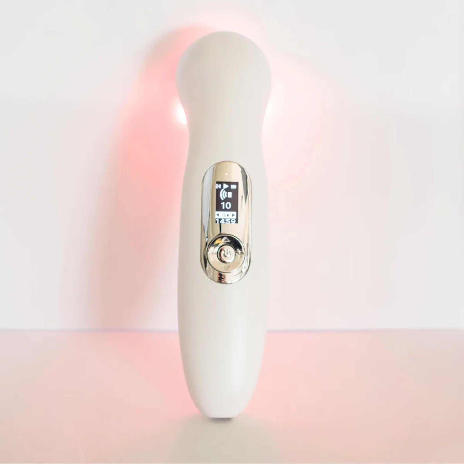 Front of the Lasonic handle with LCD display and power button