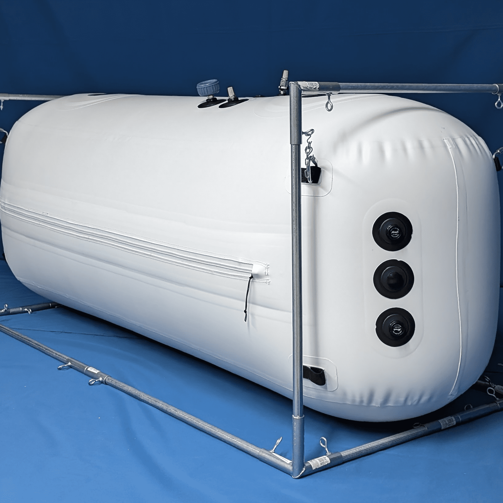 Newtowne Hyperbarics C4-34 Home Hyperbaric Chamber – chamber end and side view