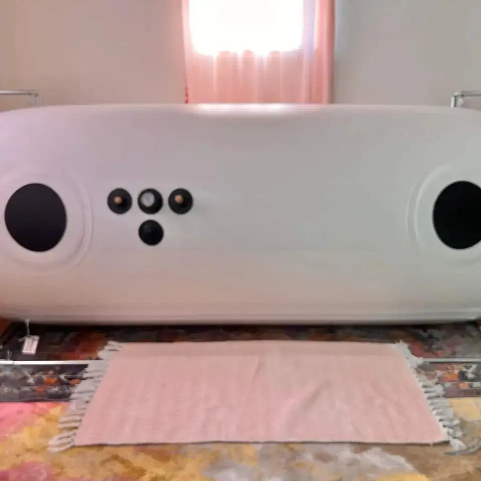 Newtowne Hyperbarics C4-40 Home Hyperbaric Chamber – chamber front with control ports