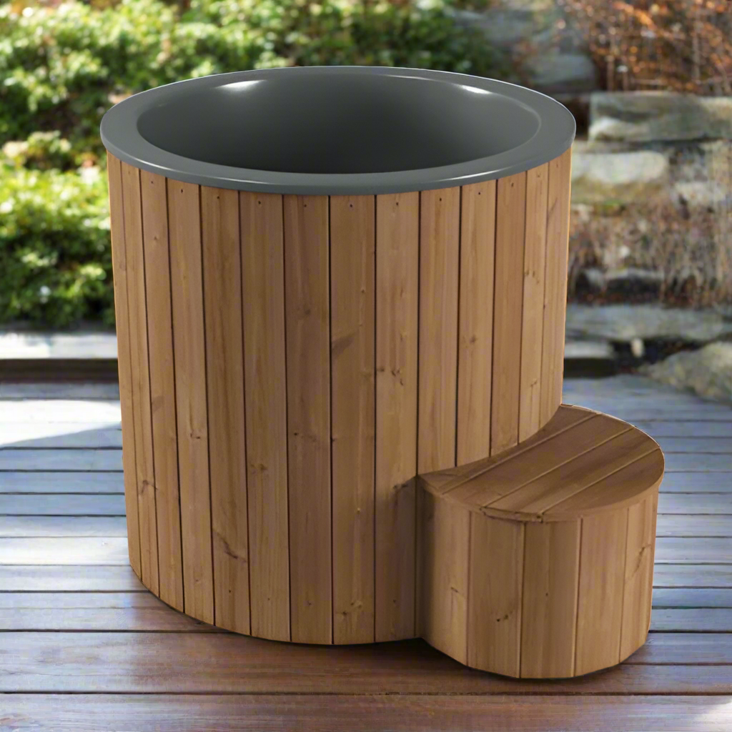 SaunaLife Model S1N 1-person cold and hot immersion tub, Thermo-Pine exterior