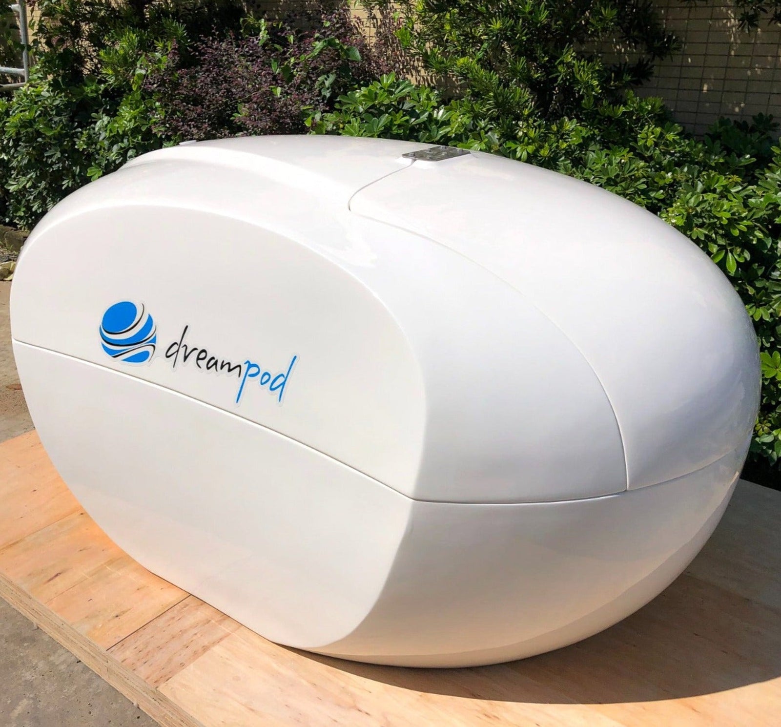 Dreampod Home Float Plus – Sleek, Insulated Float Tank for Home Wellness & Relaxation