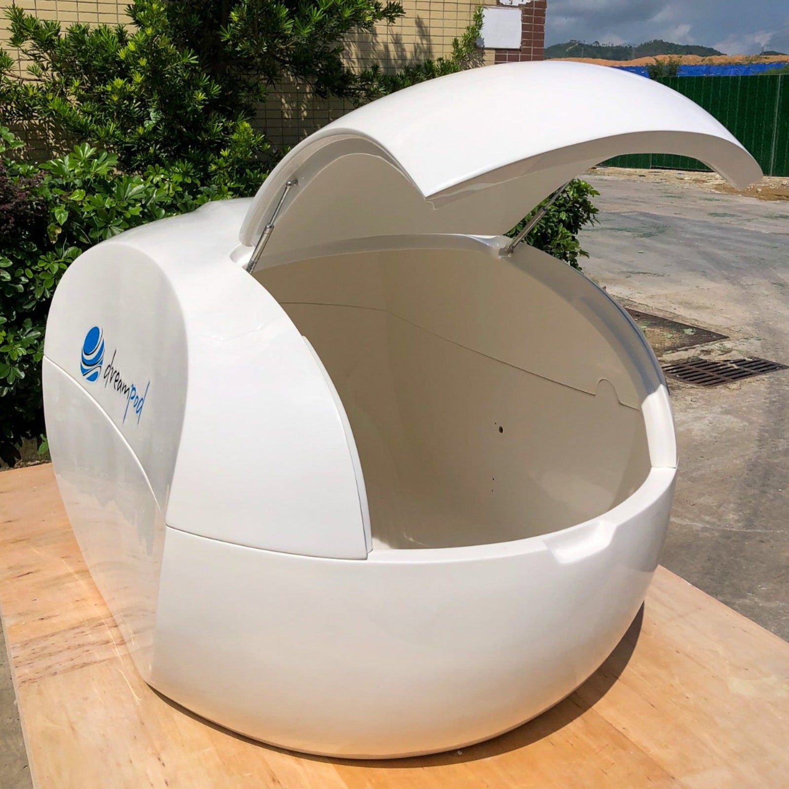 Dreampod Home Float Plus – Sleek, Insulated Float Tank for Home Wellness & Relaxation