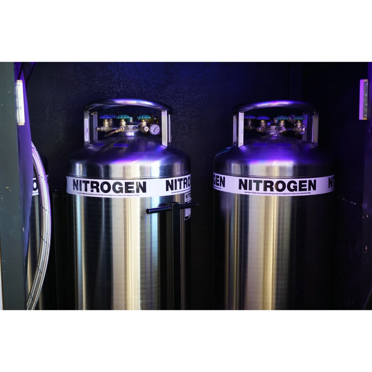 Cryo Innovations XR Cryo Chamber Lite – two liquid nitrogen tanks