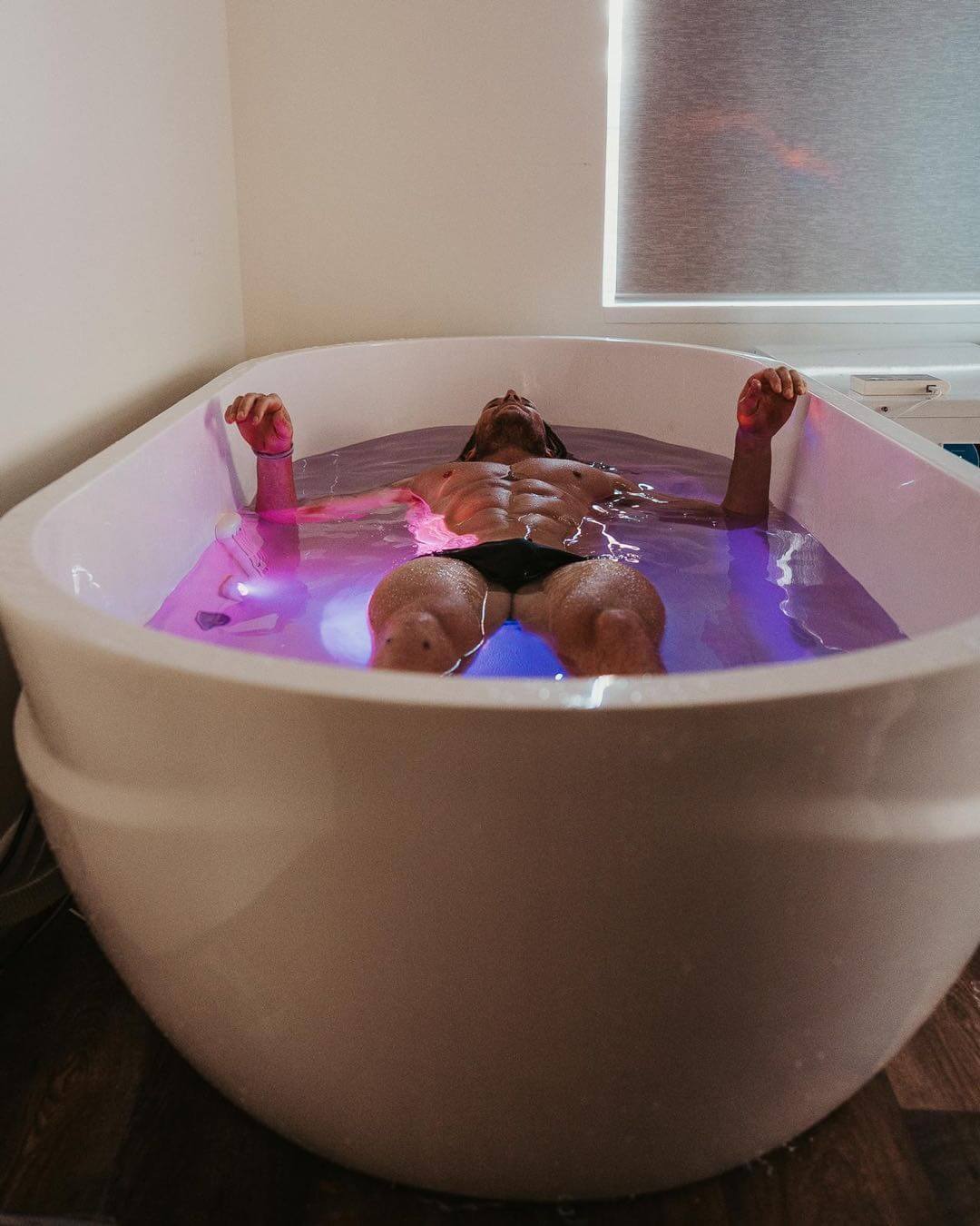 Dreampod Ice Bath with Chiller – High-Performance Cold Plunge System for Recovery & Wellness