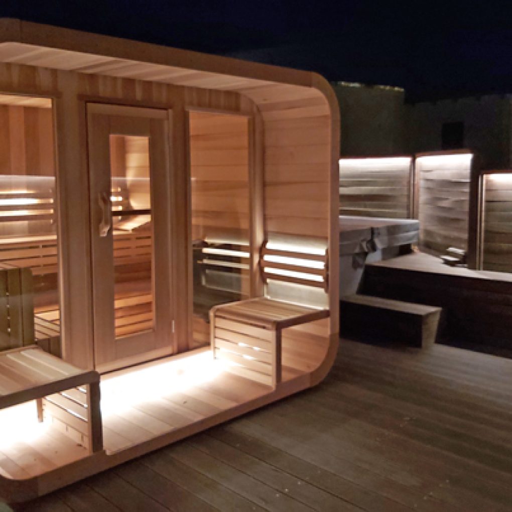 Dundalk Leisure Knotty Cedar Outdoor Luna Sauna