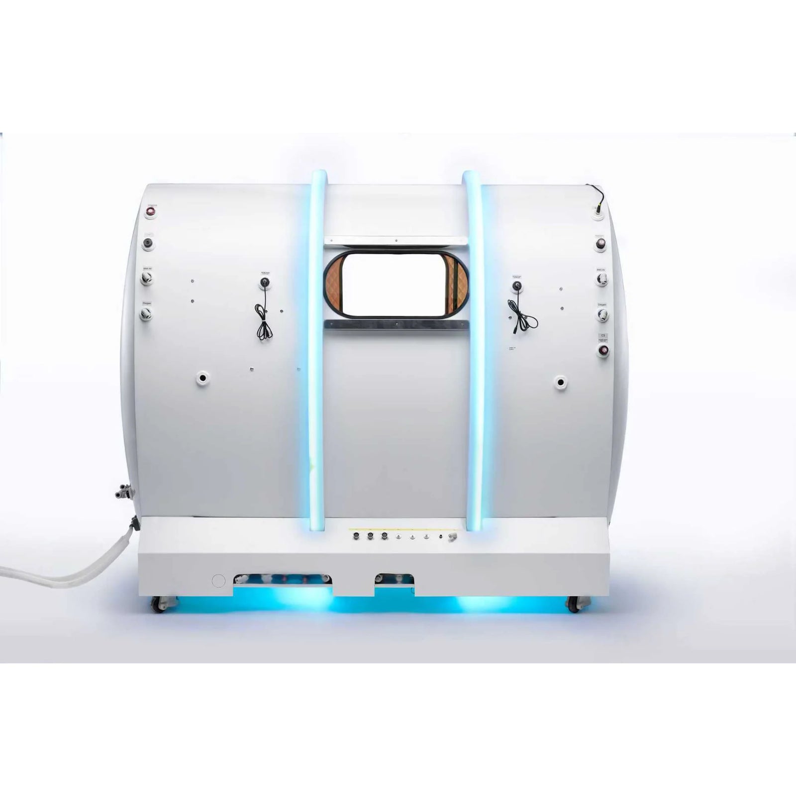 Macy-Pan HE5000 Fort Two-Person Hard-Shell Hyperbaric Chamber – chamber with the front door open