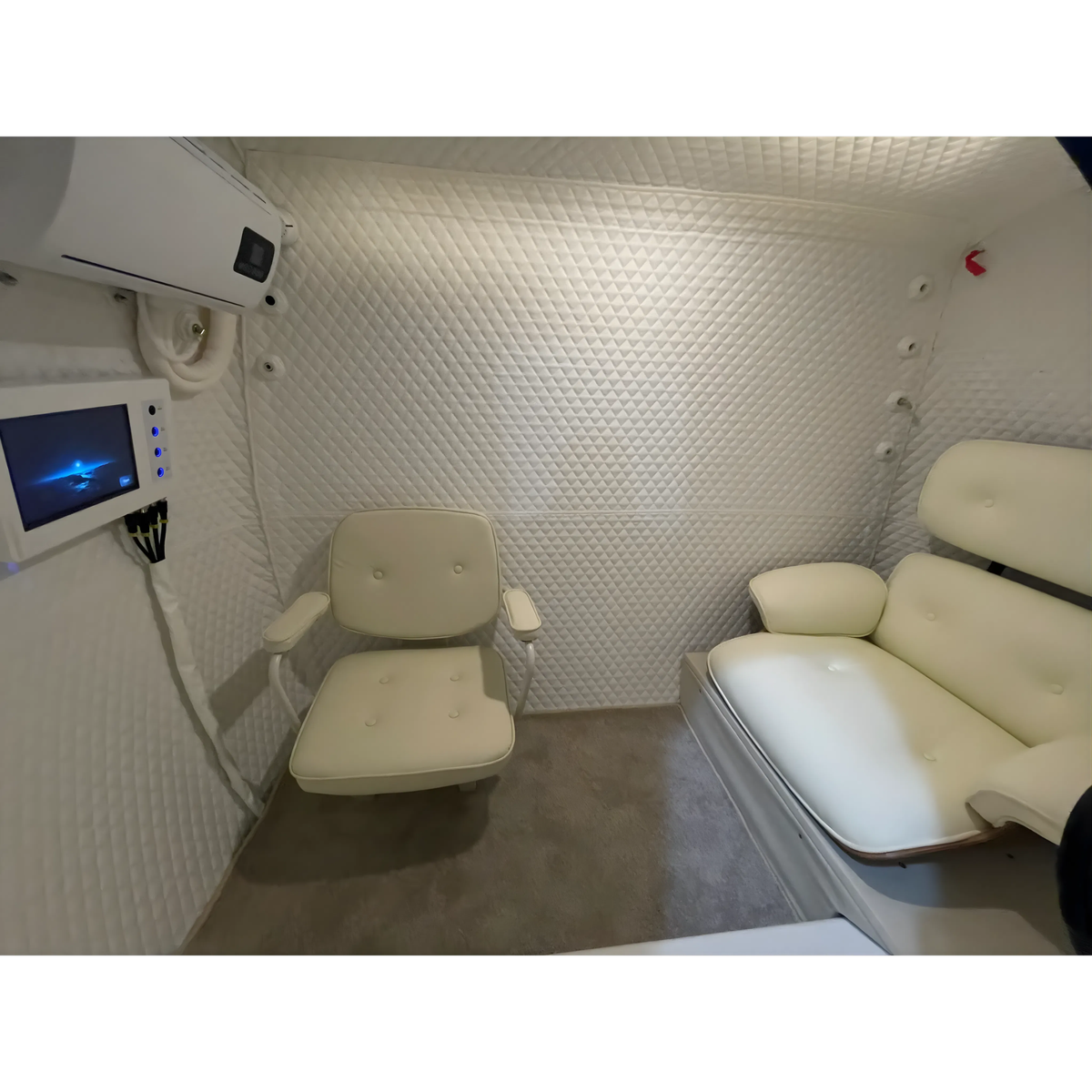 Macy-Pan HE5000 Mini Multiplace Hard-Shell Hyperbaric Chamber – two lounge chairs inside