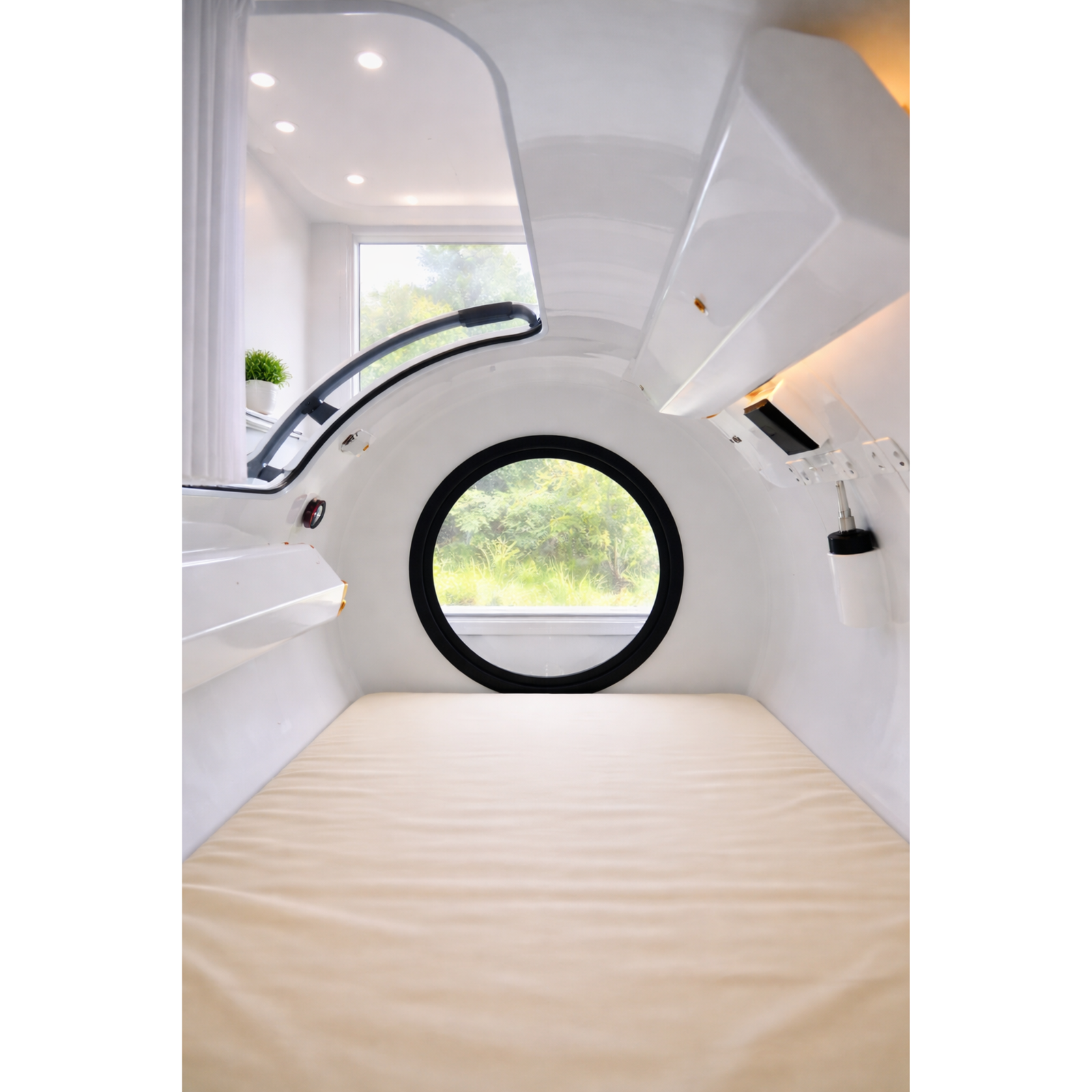 Macy-Pan HP2202-90 Diamond Hard-Shell Hyperbaric Chamber – white interior with a round window