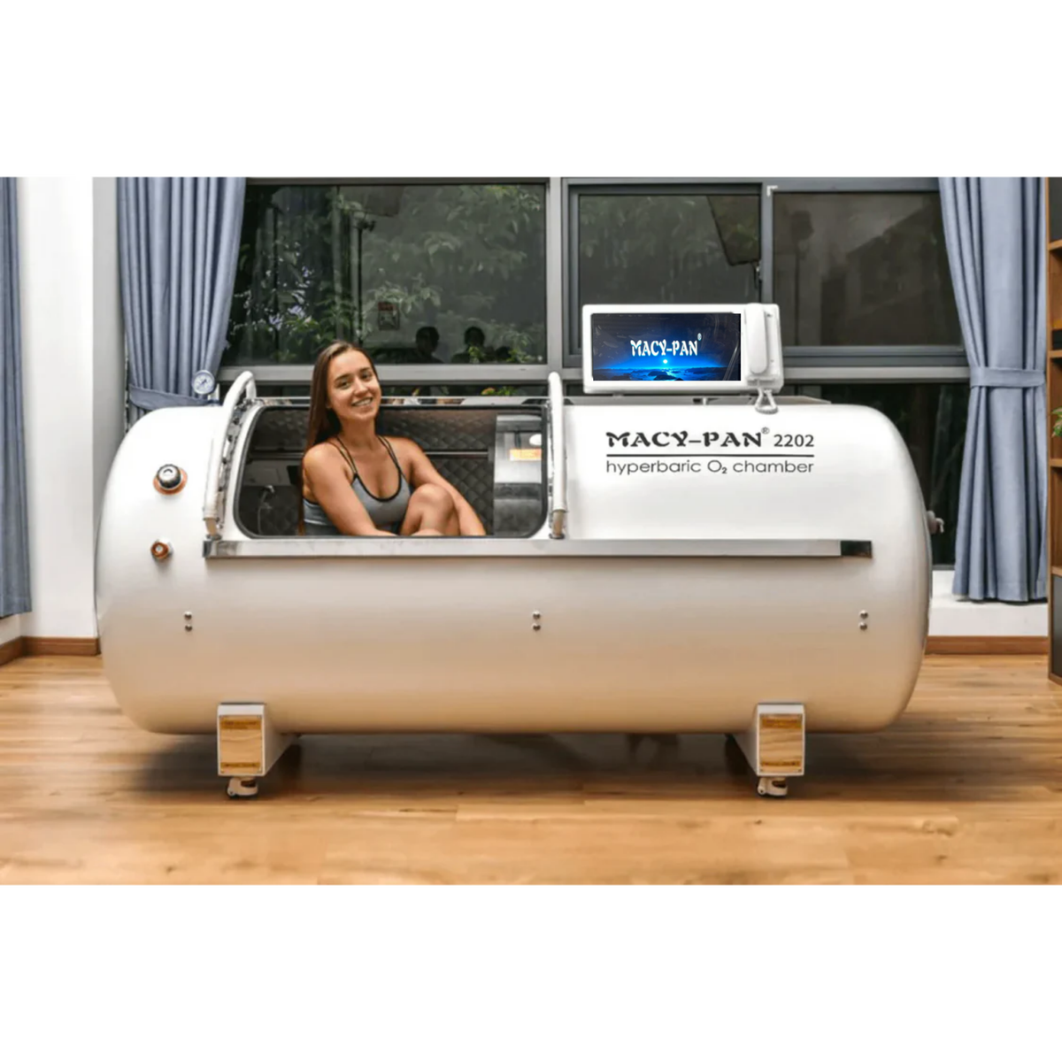 Macy-Pan HP2202 Hard-Shell Hyperbaric Chamber – woman smiling inside the chamber