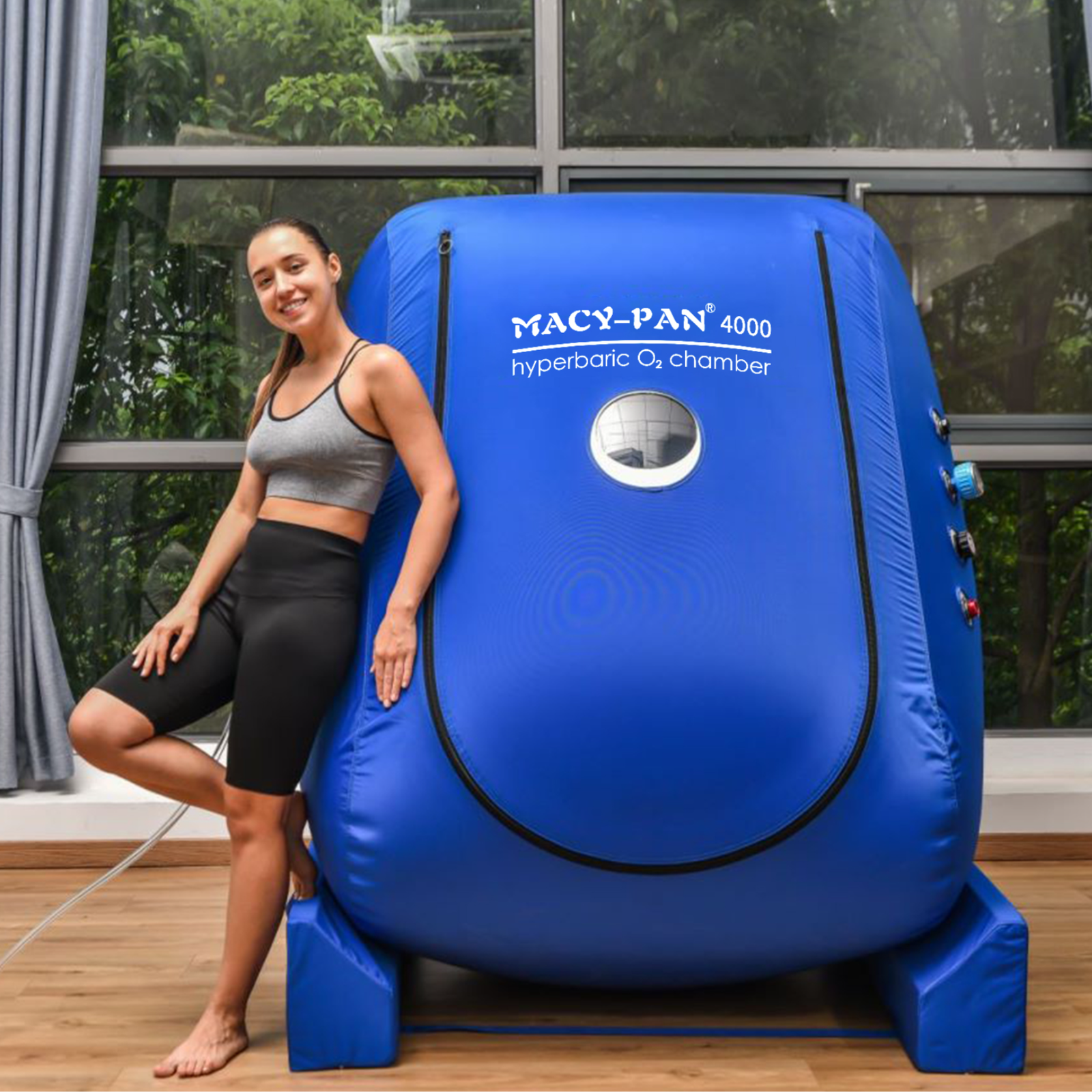Macy-Pan MC4000 Wheelchair-Accessible Hyperbaric Chamber – woman leaning on the chamber