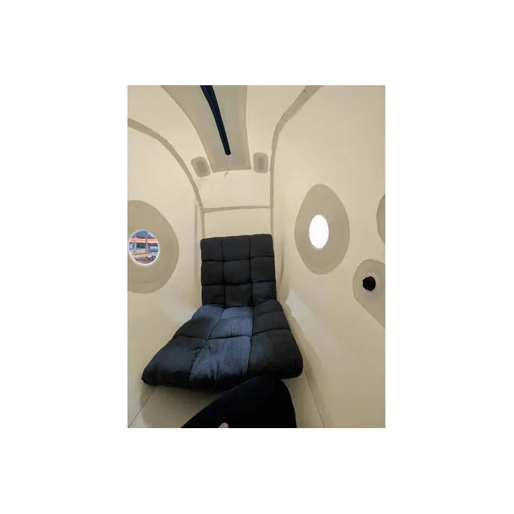 Newtowne Long Shoe Hyperbaric Chamber – interior with a seat cushion