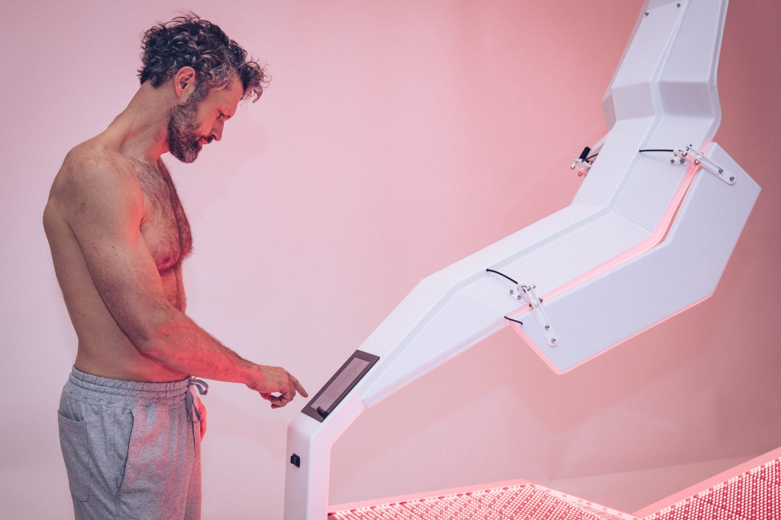 ovationult-side-view-red-light-therapy-bed