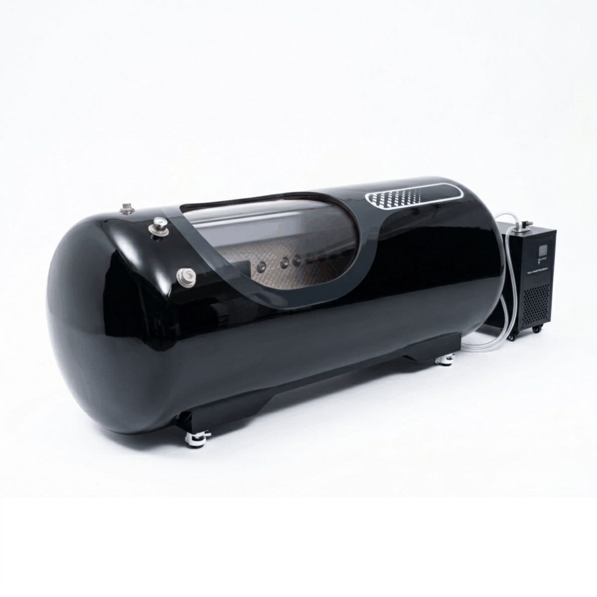 Oxyair OLV-YTD04 1.5–2.0 ATA Hard-Shell Hyperbaric Chamber – black chamber at an angle