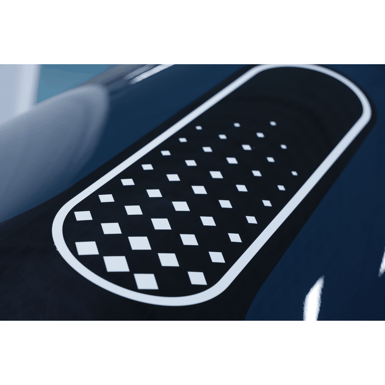 Oxyair OLV-YTD04 1.5–2.0 ATA Hard-Shell Hyperbaric Chamber – close-up of the interior mat pattern