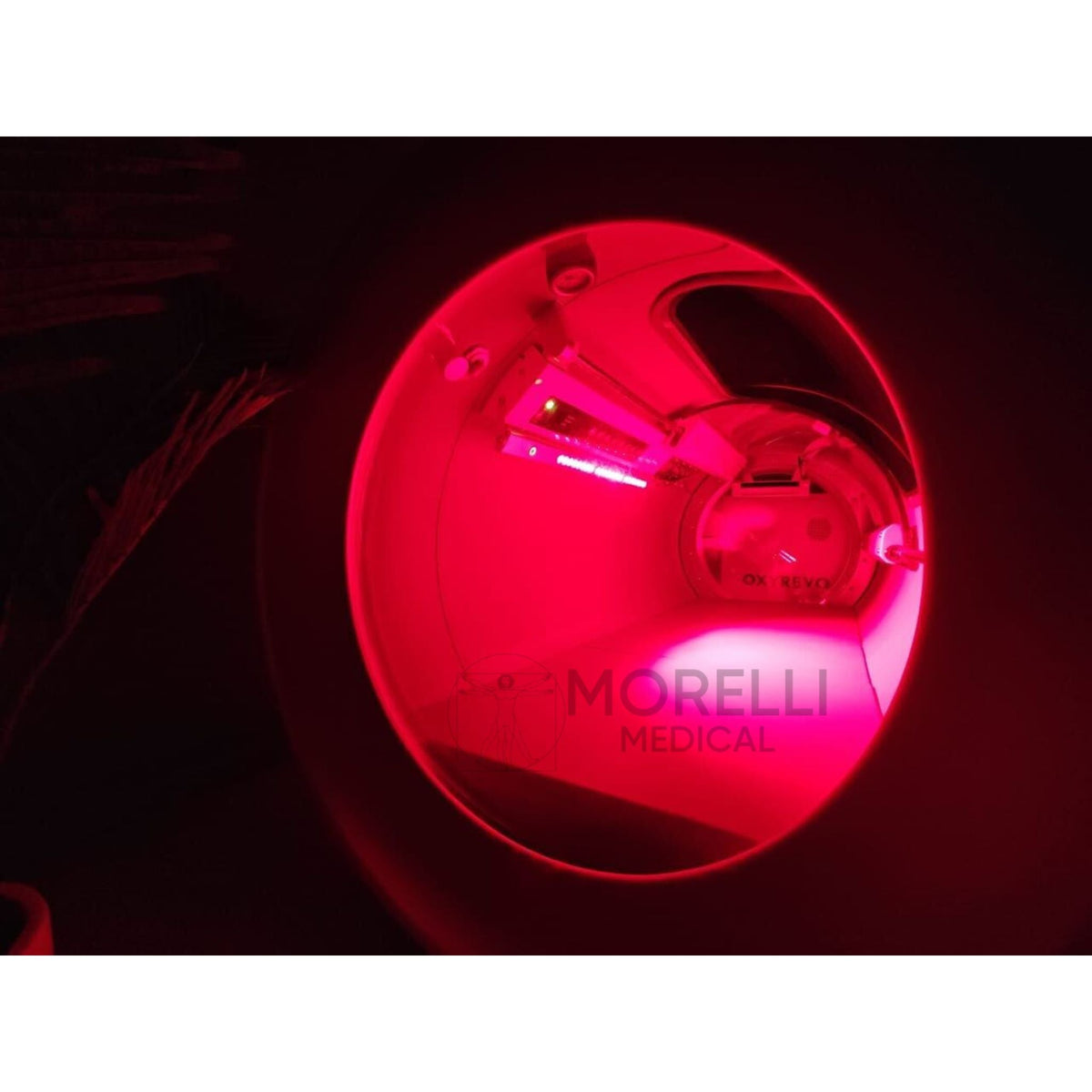 OxyRevo Quest30 Hard-Shell Hyperbaric Chamber – red light inside the chamber